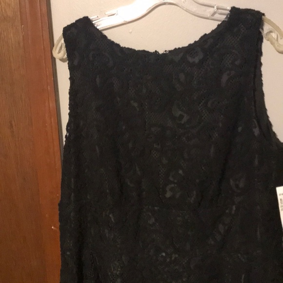 Black lace dress NWT - Picture 2 of 6